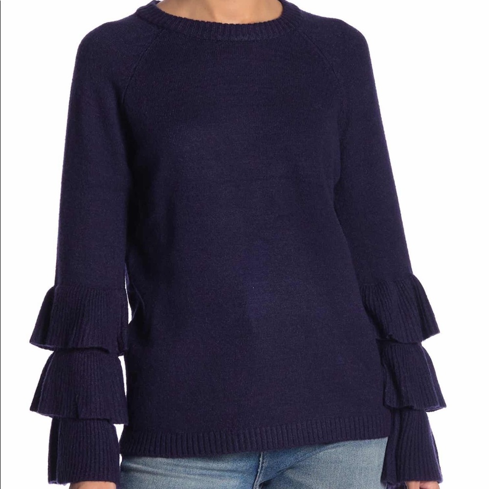 NWT Love Token Ruffle Sleeves knit top